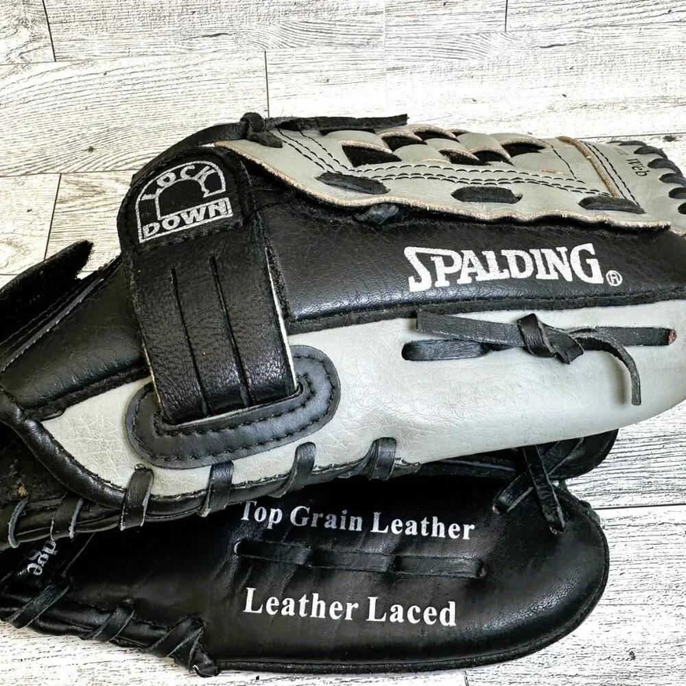 Spalding Model 18225 11.5" Baseball Glove Top Grain Leather Laced RHT Black/Gray - Picture 3 of 15